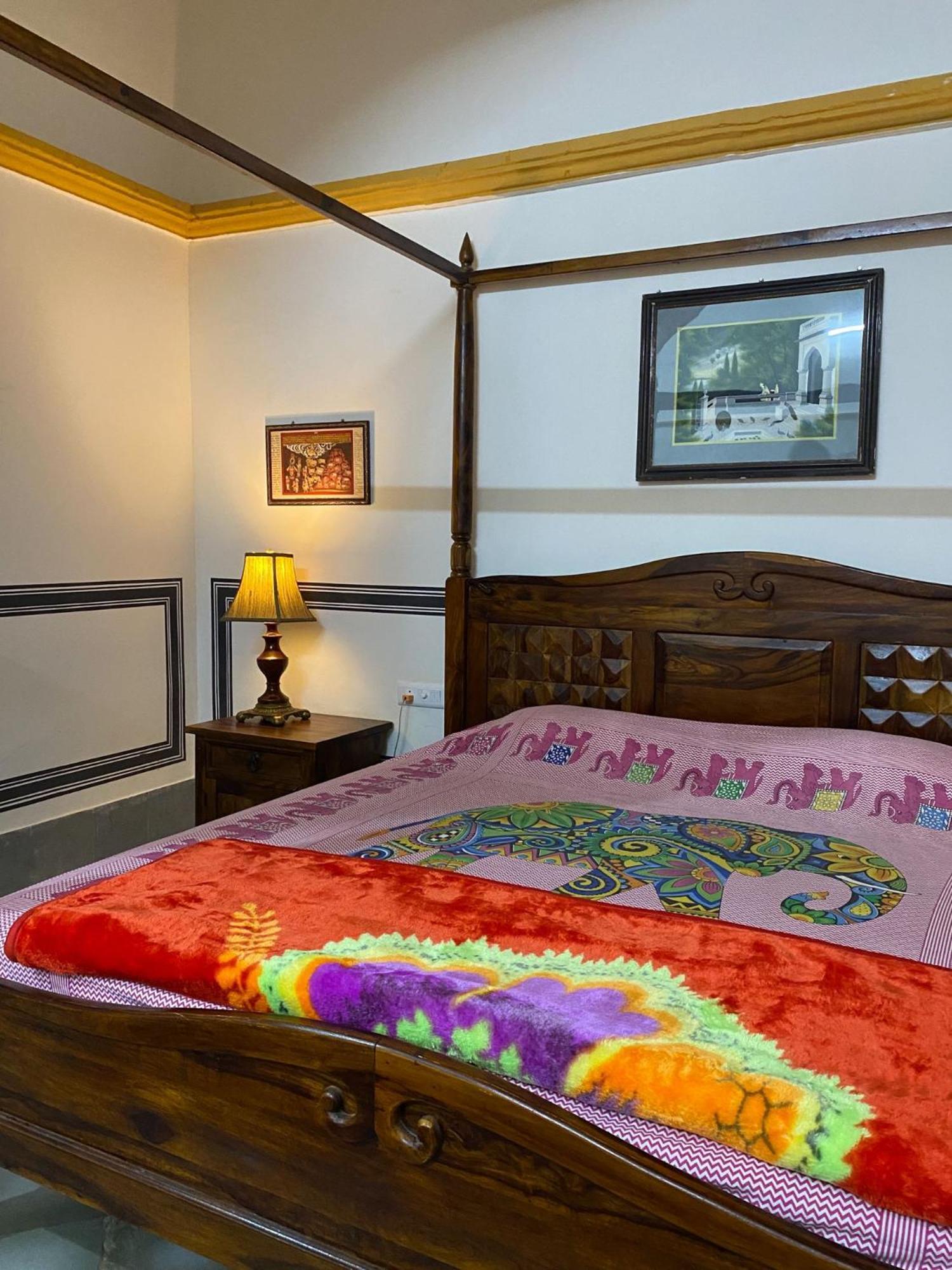 Hotel Mandawa Haveli Exterior photo